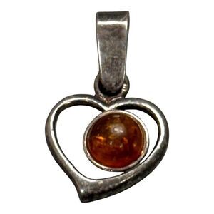 Vintage Heart Shaped Sterling Silver & Amber Pendant Necklace Petite Small